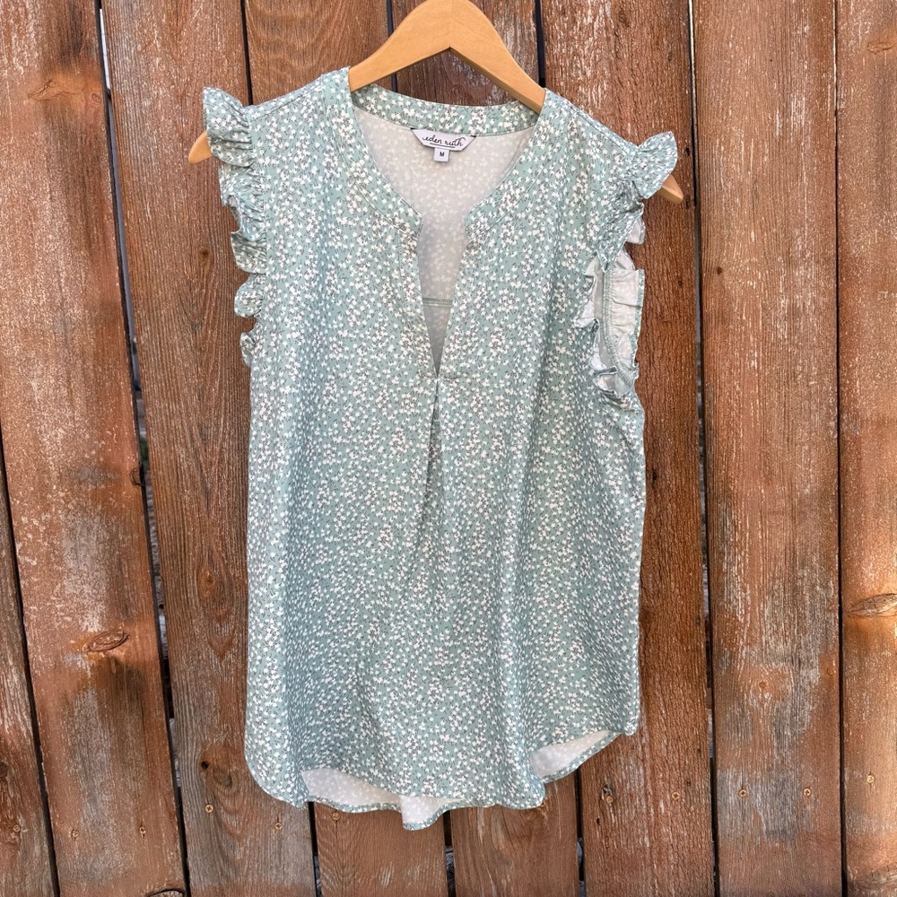 EDEN RUTH Women’s Green Floral Ruffle Sleeveless Shirt Blouse Size Medium